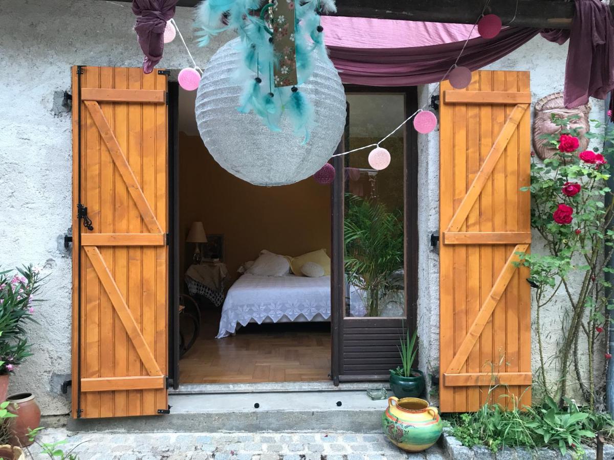Au Pain Des Anges Hotell Saint-Gervais en-Belin Eksteriør bilde
